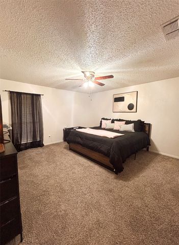 906 Zahara Street, Bowie, TX 76230