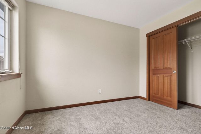 24420 E Autumn Crossing Ave, Liberty Lake, WA 99019