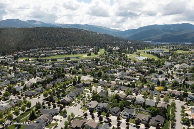24420 E Autumn Crossing Ave, Liberty Lake, WA 99019