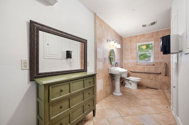 801 NW 7th Avenue, Mineral Wells, TX 76067
