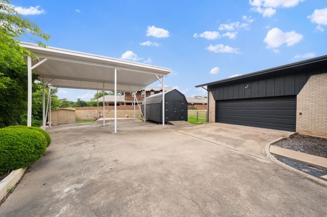 801 NW 7th Avenue, Mineral Wells, TX 76067