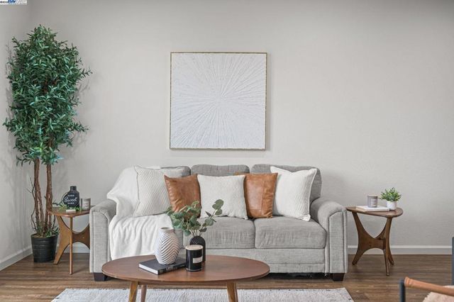 2336 2336 Carbondale Way, Dublin, CA 94568