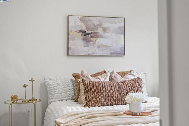 2336 2336 Carbondale Way, Dublin, CA 94568