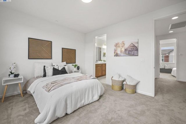 2336 2336 Carbondale Way, Dublin, CA 94568