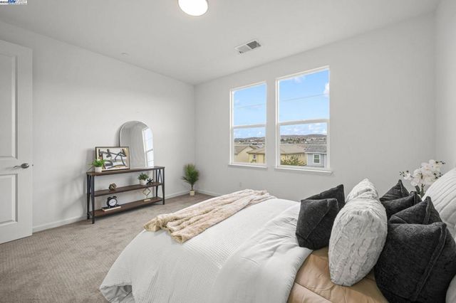 2336 2336 Carbondale Way, Dublin, CA 94568