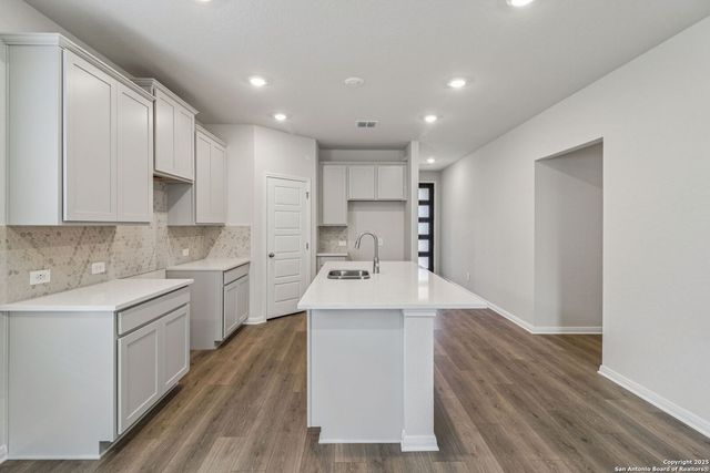 10254 King Robert, San Antonio, TX 78239