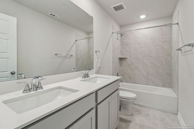 10254 King Robert, San Antonio, TX 78239