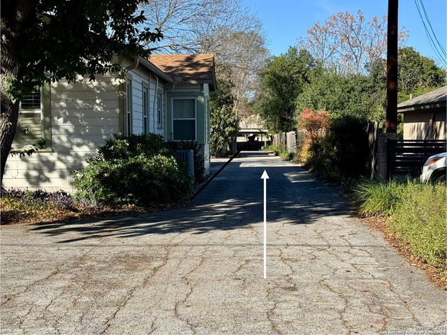 207 terra alta, San Antonio, TX 78209