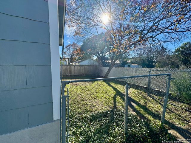 207 terra alta, San Antonio, TX 78209