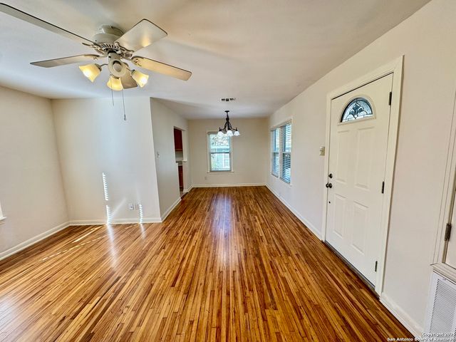 207 terra alta, San Antonio, TX 78209