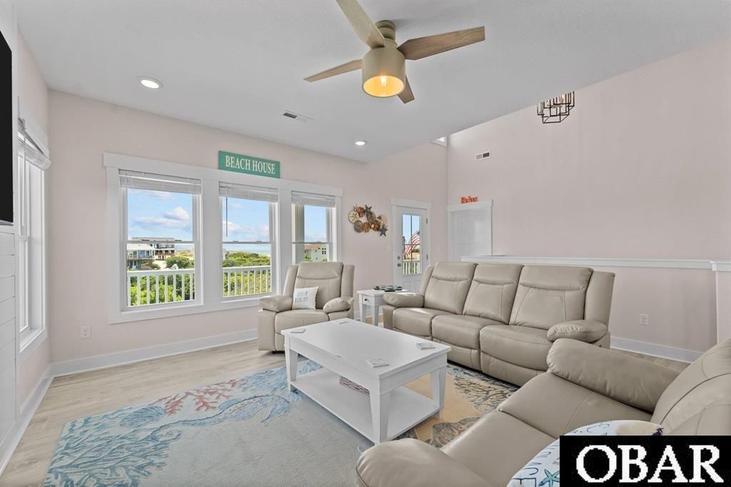 Image 7 of property listing at 2206 Sandpiper Road Lot 10, Corolla, NC 27927