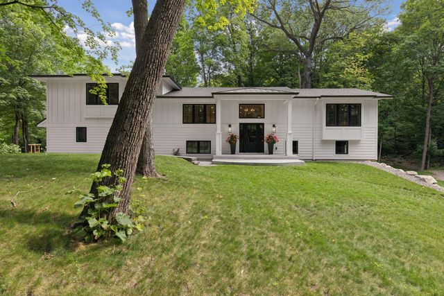 20750 Garden Road, Excelsior, MN 55331