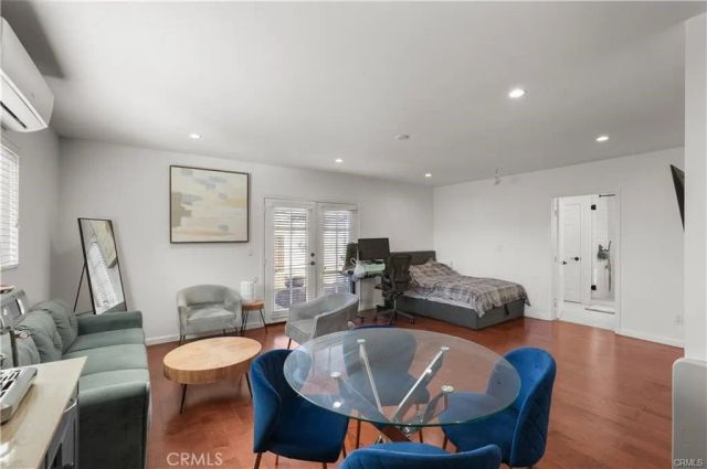 21016 Lull St, Canoga Park, CA 91304