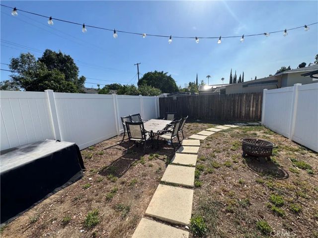 21016 Lull St, Canoga Park, CA 91304
