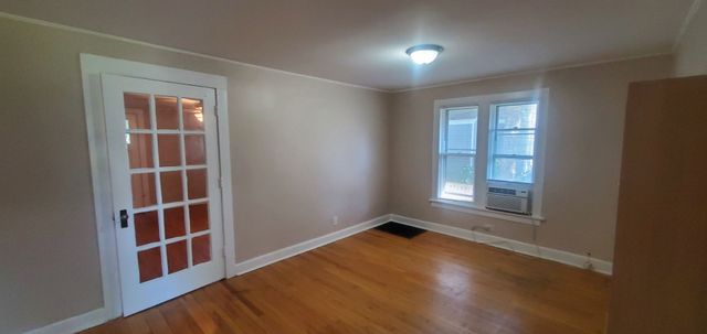 1806 Colfax Street E, Evanston, IL 60201