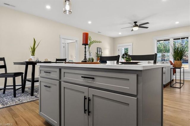 559 Memorial Park Drive, Sparta, NC 28675