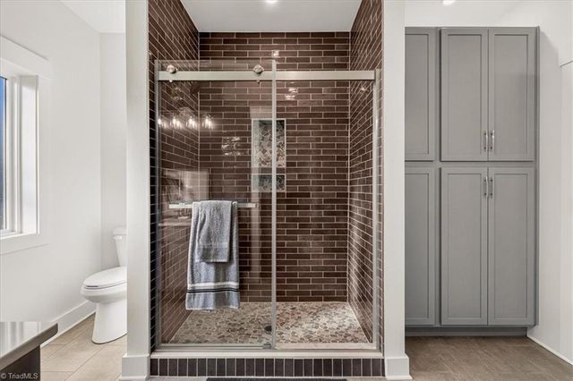 559 Memorial Park Drive, Sparta, NC 28675