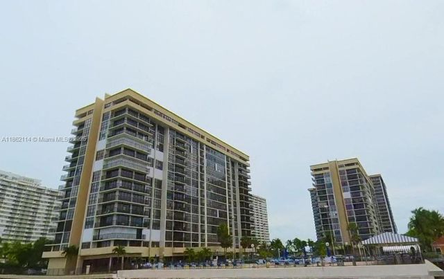 2017 S Ocean Dr 1008, Hallandale Beach, FL 33009