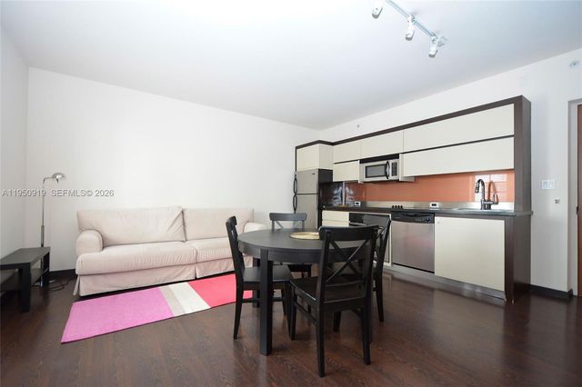 435 21st St 205, Miami Beach, FL 33139