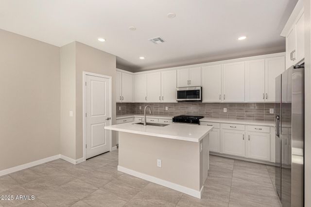 5617 N 205TH Lane, Buckeye, AZ 85396