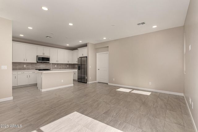 5617 N 205TH Lane, Buckeye, AZ 85396