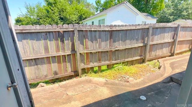 120 S Elm Street, Jacksonville, AR 72076