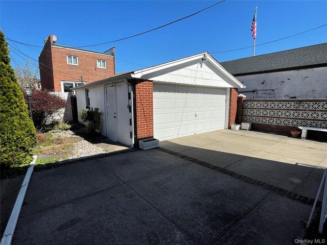 60-71 72nd Street, Maspeth, NY 11378