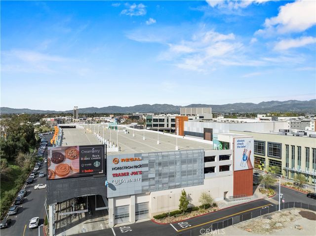 5619 Irvine, North Hollywood, CA 91601