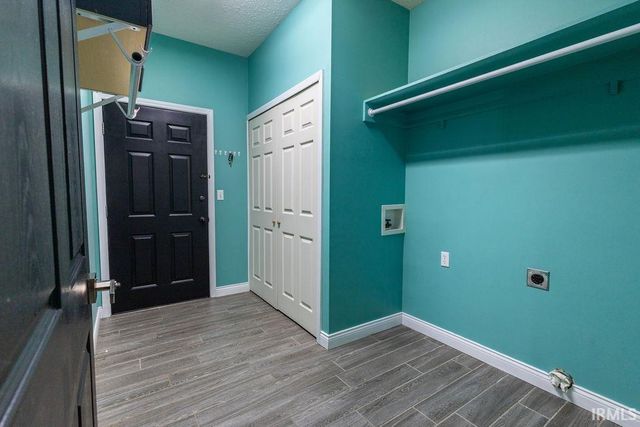 2806 N Stockwell Road, Evansville, IN 47715