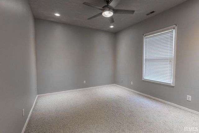 2806 N Stockwell Road, Evansville, IN 47715