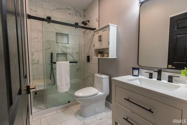 2806 N Stockwell Road, Evansville, IN 47715