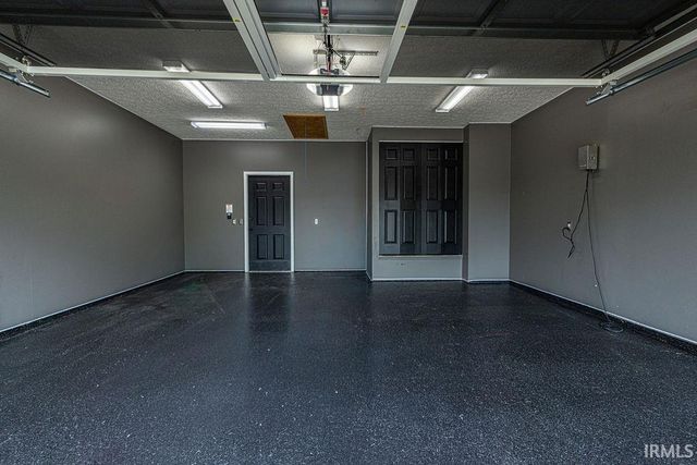 2806 N Stockwell Road, Evansville, IN 47715