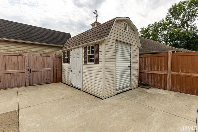 2806 N Stockwell Road, Evansville, IN 47715