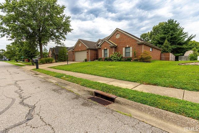 2806 N Stockwell Road, Evansville, IN 47715