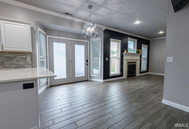 2806 N Stockwell Road, Evansville, IN 47715