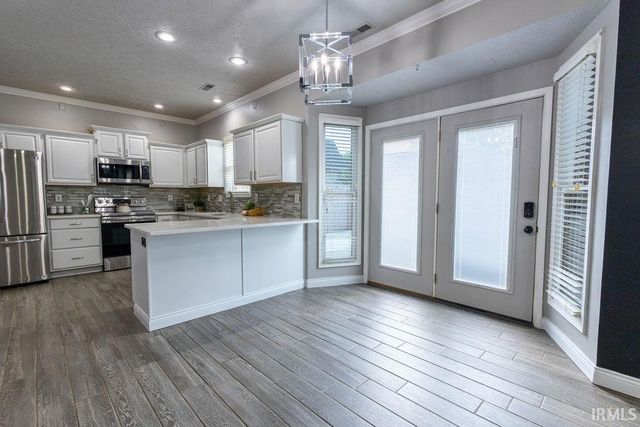 2806 N Stockwell Road, Evansville, IN 47715