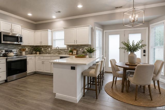 2806 N Stockwell Road, Evansville, IN 47715