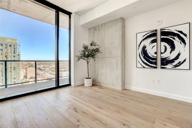 610 Davis ST 3008, Austin, TX 78701