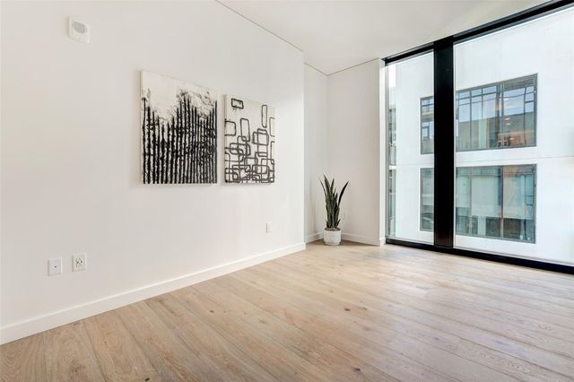 610 Davis ST 3008, Austin, TX 78701