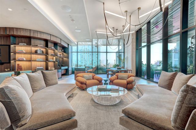 610 Davis ST 3008, Austin, TX 78701