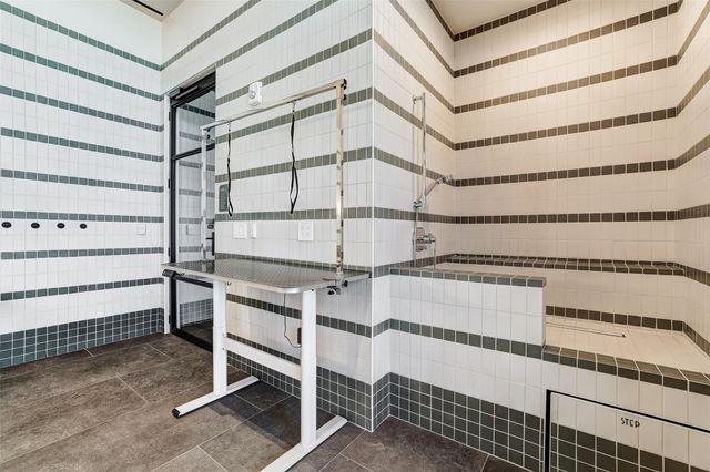 610 Davis ST 3008, Austin, TX 78701