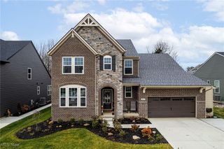 2803 Weeping Pine Drive, Medina, OH 44256