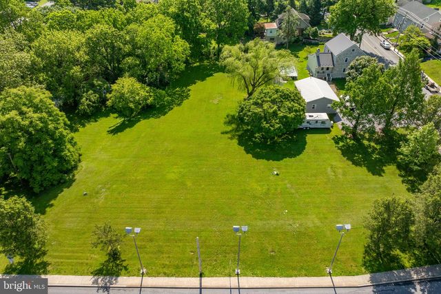 601 E MAIN ST, Lititz, PA 17543
