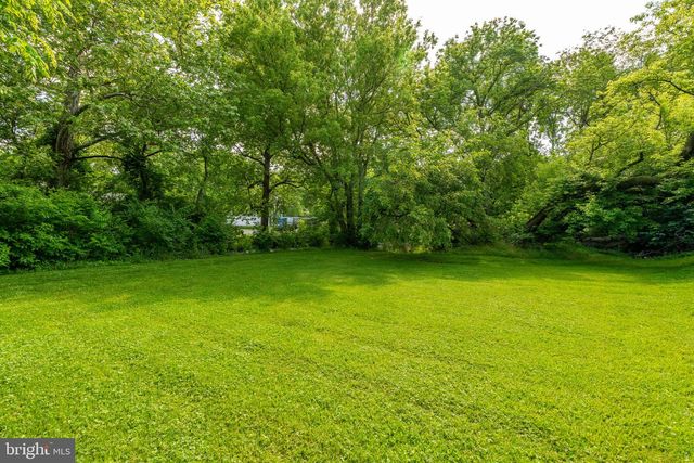 601 E MAIN ST, Lititz, PA 17543