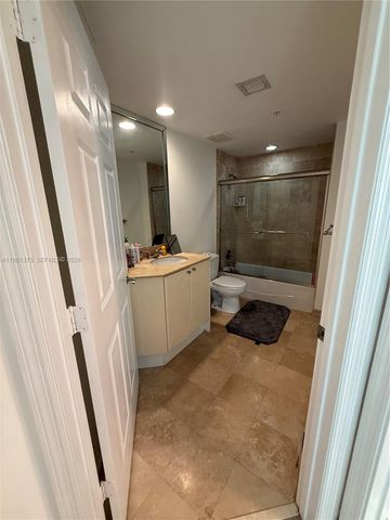 1745 E Hallandale Beach Blvd 507W, Hallandale Beach, FL 33009