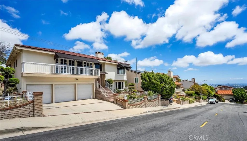 1628 Laraine Circle, San Pedro, CA 90732