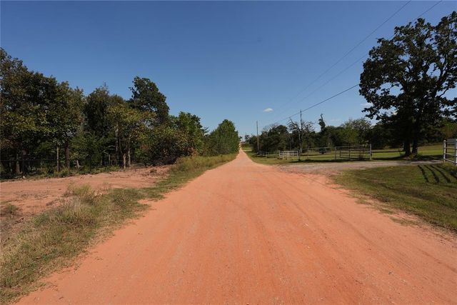 19331 Mooseville Drive, Noble, OK 73068