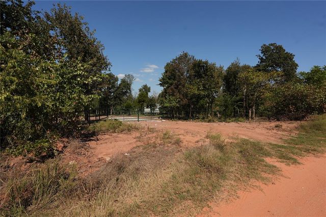 19331 Mooseville Drive, Noble, OK 73068