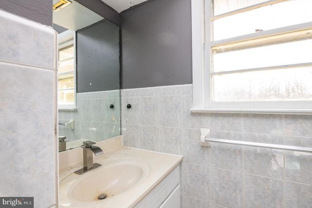 44 FREDERICKSVILLE RD, Mertztown, PA 19539