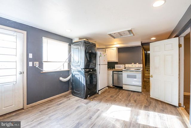 44 FREDERICKSVILLE RD, Mertztown, PA 19539